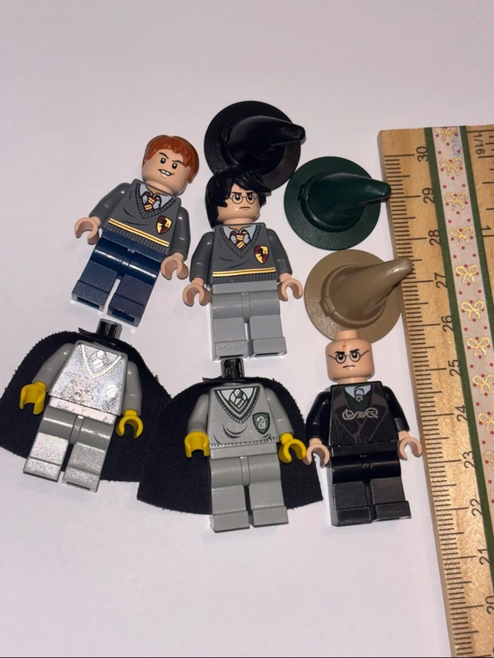 Lego Gryffindor & Slytherin Minifigure OG HP Lego Harry Potter Minifigures Hats